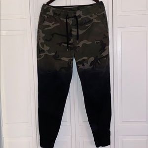 Men’s Camo Ombré joggers